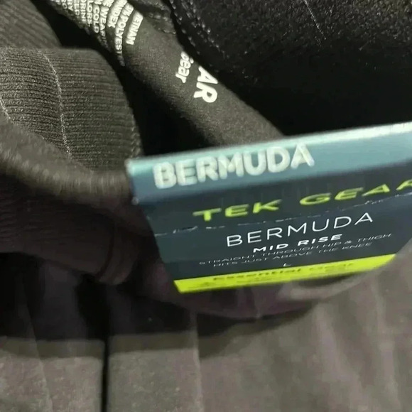 TeK Gear Bermuda Mid rise,moisture wicking,pockets,elastic draw cord waist - Picture 9 of 9